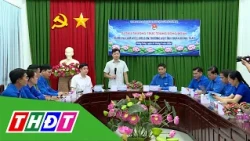 Permanent Secretary of the Ho Chi Minh Communist Youth Union Central Committee works with the Sta...