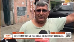 Trujillo: Car ends up overturned after colliding with taxi in front of Prosecutor's Office