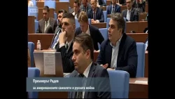 Радев дава ляв и десен мигач едновременно