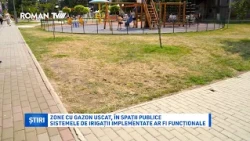 Zone cu gazon uscat, în spații publice. Sistemele de irigații implementate ar fi funcționale