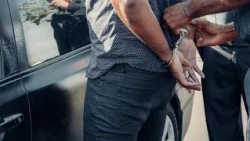 Occupants of vehicle that bypassed police checkpoint and struck an officer in Capiatá are arrested