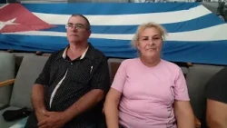 Exchange between Prime Minister Manuel Marrero Cruz and his constituents in the municipality of G...