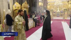 Veșmântul Sfintei Parascheva, așezat spre cinstire la Catedrala Patriarhală