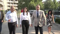 Golubović obišao fiskulturnu salu u rekonstrukciji u OŠ “Vuk Stefanović Karadžić” i uručio udžbenike