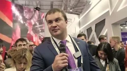 Губернатор Омской области представил достижения региона на выставке «Россия»