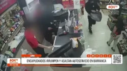 05 Lima Hooded suspects break into and rob convenience store in Barranca