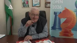 Who supports Abkhazian chess players and why