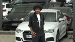 Adeyemi aterriza en Barcelona para cerrar su fichaje por el Barcelona