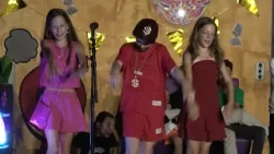 St. Jans School, Casteren with the musical ‘Alle stoppen slaan’