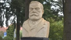 Odhalili bustu V. Paulinyho-Tótha