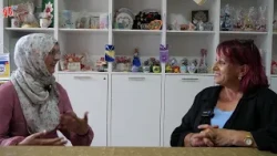 “Moja mati rahmetli naučila me svemu. Od djetinjstva hajde vezi goblen, pa heklaj..."
