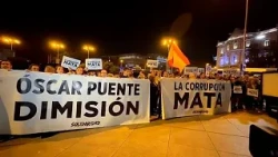 Espagne : hommage aux victimes à Madrid, les secours toujours mobilisés
