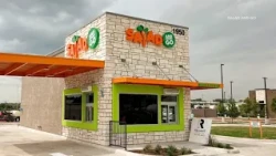 7 Brew wins bankruptcy court auction for Salad and Go locations