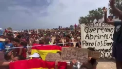 Ceuta, la protesta dei migranti marocchini: "Chiediamo asilo, siamo esseri umani"