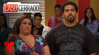 With neither mom nor dad... she's headed to foster care! 💔🏚️👧 | Caso Cerrado Complete Case