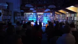 W Radomiu mówili do późnej nocy. 6. Festiwal Opowieści przyciągnął tłumy słuchaczy