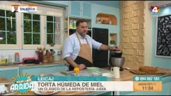 Honey and Walnut Lekach, a Classic of Jewish Pastry