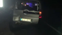 Yağışlı havada kontrolden çıkan araç dereye uçtu