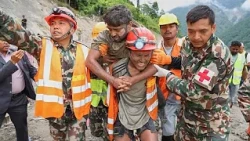 Nepal, due operai di una centrale idroelettrica salvati vivi dopo 9 giorni in un tunnel