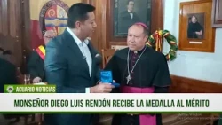 Msgr. Diego Luis Rendón, Bishop of Jericó, receives the Medal of Merit