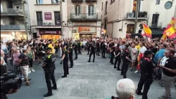 Tension in El Raval as two opposing protests over Ceuta coincide