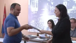 U Brusu uručeni Ugovori korisnicima programa sufinansiranja mera energetske sanacije