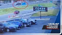 Surveillance video shows moment driver lost control, crashed into sign and other cars on US 281