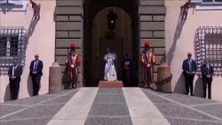 Il Papa: "Tornano venti di guerra, non spengano la speranza"