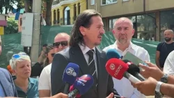 „Секси Мама“ ја заврши кариерата на директорот на Македониумот
