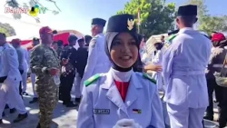 HARU DAN BANGGA, ALYA NUR ZAHRA PEMBAWA BAKI BENDERA PADA HUT KE-81 RI KAB. BANJAR