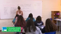 Committee discusses reducing class sizes - 07/03/26