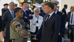 Non, Macron ne prépare pas une guerre contre la Russie pour rester au pouvoir