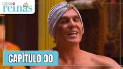 El Bellaco poses as a medium | Episode 30 | Casa de reinas