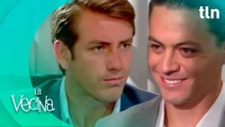 Ricardo and Antonio in an ego war | La vecina 40 1/3 | tlnovelas