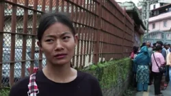Nepal, giovane sposa aspetta il marito: "Sento che tornerà, ma ho il terrore che trovino il corpo"