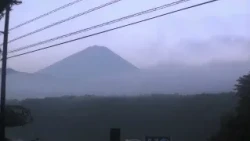 西湖ライブカメラ タイムラプス映像（2026年7月23日） 提供：UTYテレビ山梨