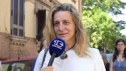"No to 5G towers": A guide to blocking installations is here - Canale 10