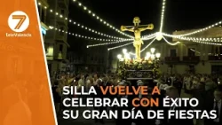 Silla celebra su fin de fiestas con sus tradicionales Porrots y la procesión al Santísimo Cristo