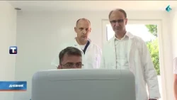 Macut i Lončar u mobilnoj ambulanti u Velikom selu pregledaju pacijente