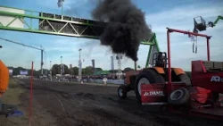 Tractors pulling in Harskamp