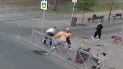 Stranger beats up two men in Kaliningrad early in the morning