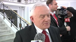 March 2013: Leszek Miller struggles to answer questions from journalist Maciej Maciak