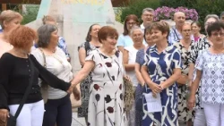 Kórusai köszöntötték mindenki Ani nénijét