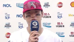 "Please match the dress code" "Anyone want some snacks?" Kim Do-young's effortless, insane presen...