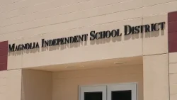 Ex-elementary school teacher accused of inappropriate relationship with students