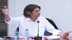 Debat për gjuhën shqipe në Kuvendin e Maqedonisë, opozita kërcënon me bllokim - (5 Korrik 2012)