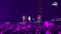بيوزع القناع بتاعه .. تووليت يفاجئ جمهوره في حفلة بالساحل
