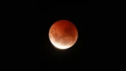 Partial lunar eclipse seen in Patos de Minas enchants observers