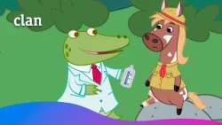 Bruno gets bitten by a snake! | Croco Doc | Clan TVE
