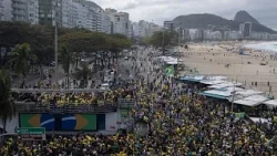 Lula e Flávio Bolsonaro mobilizam apoiantes no primeiro dia de campanha sob a sombra da pressão...